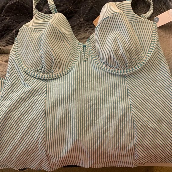 NWT Seersucker Teal & White Tankini Top - Picture 1 of 3